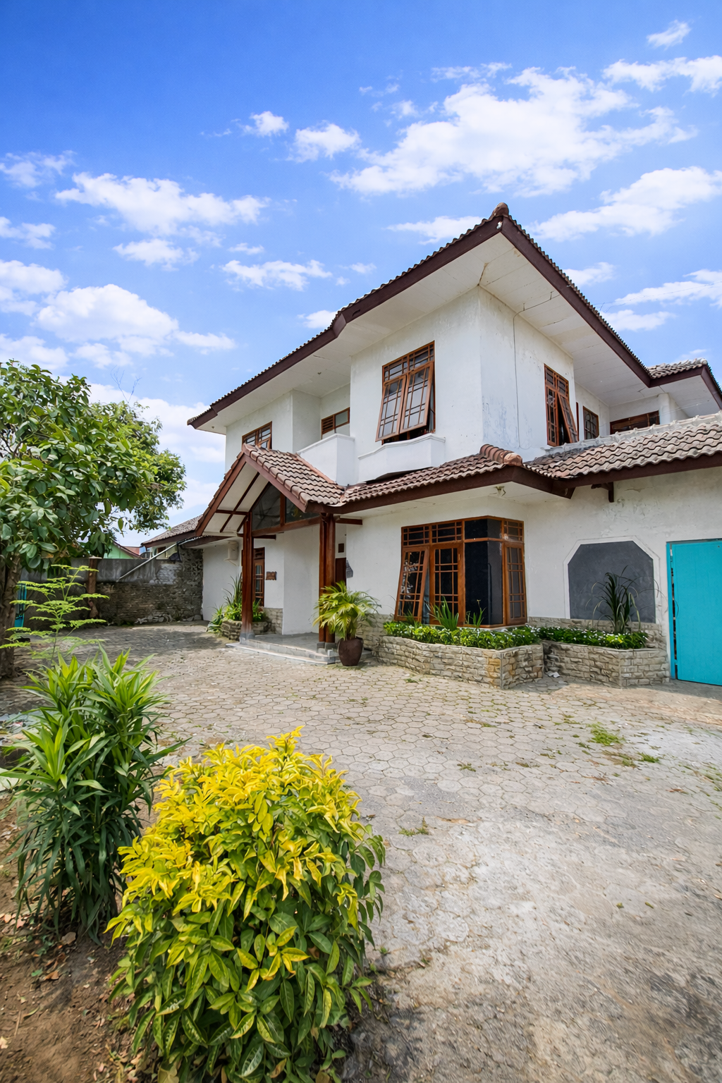 Rumah Mewah Sleman Dekat Bandara Private Pool SHM