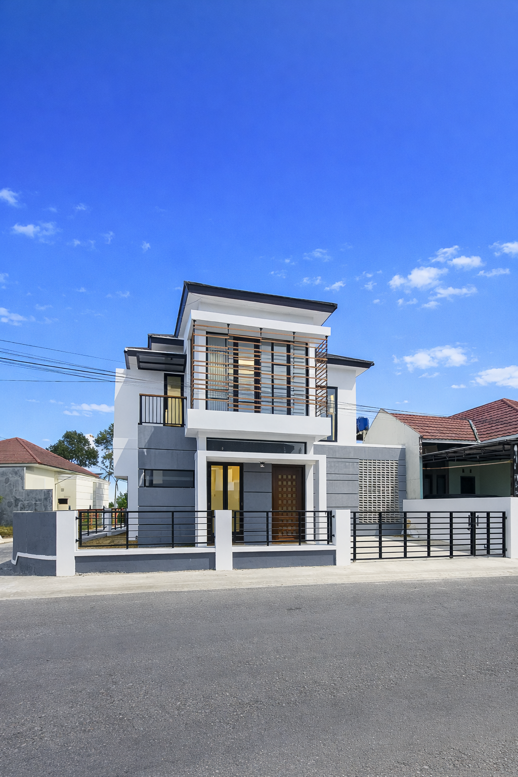 Rumah Dijual Sleman Dekat Pakuwon Mall SHM Modern