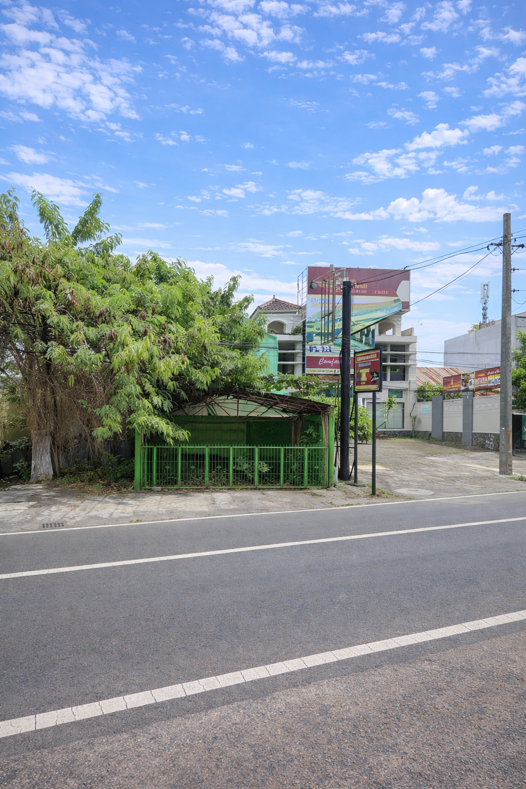 Dijual Ruko Depan Pakuwon Mall Jogja Ringroad Utara Strategis