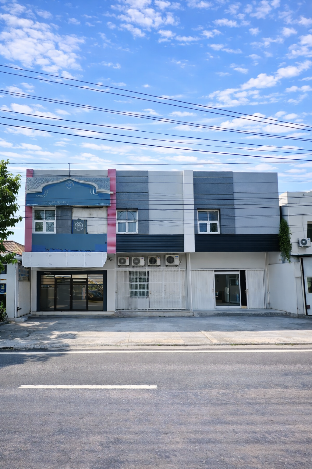 Ruko Dijual 3 Unit 2 Lantai di Condong Catur Sleman Cocok Untuk Bisnis