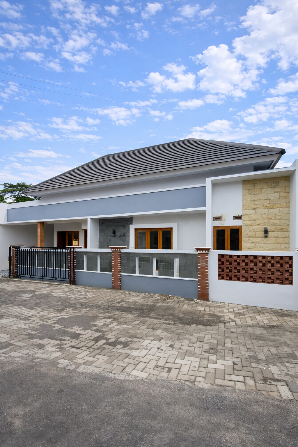 Rumah Tanah Luas Jalan Kaliurang Km. 12 890 Juta Dekat UII Stadion Maguwo