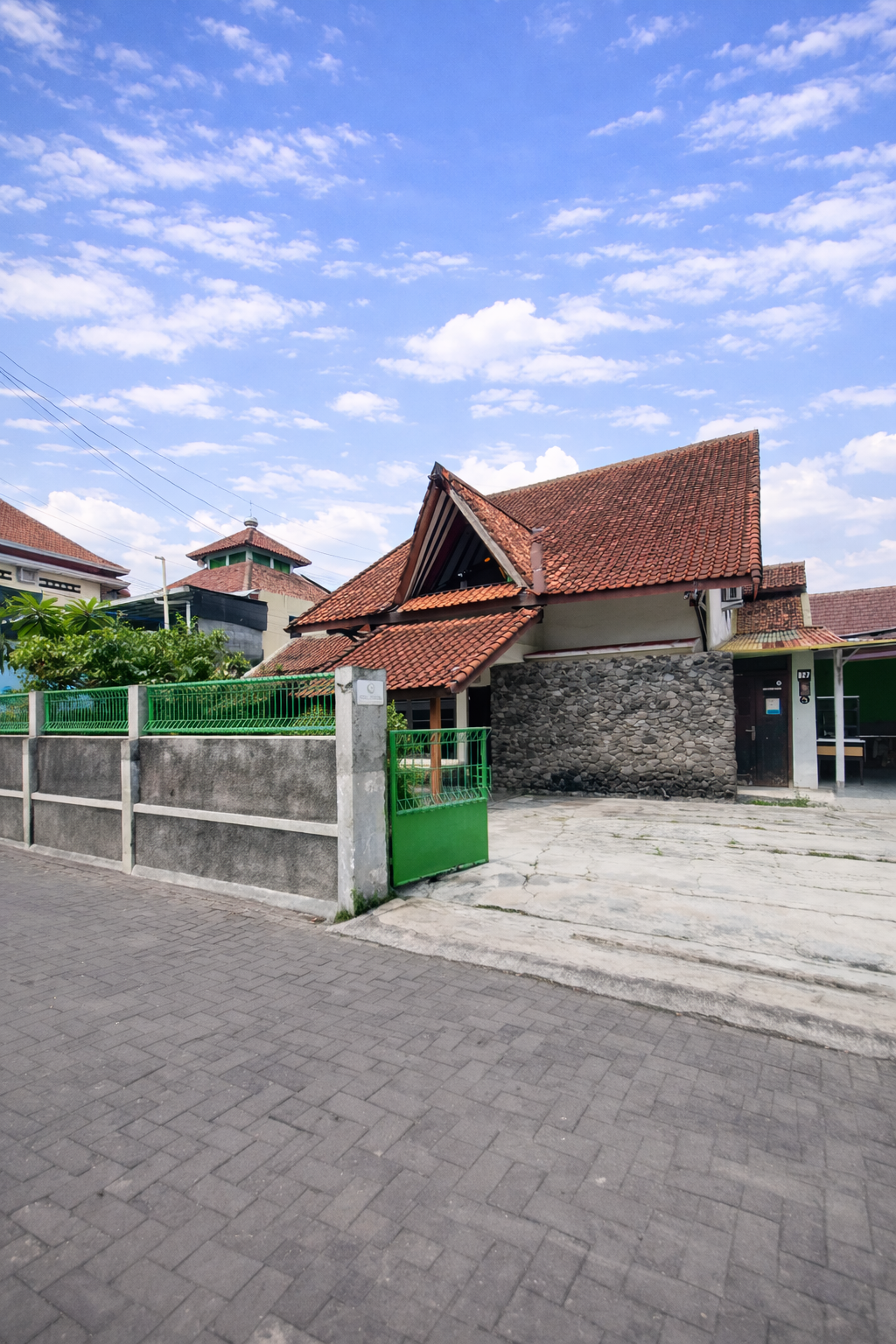 Rumah Luas Siap Huni di Kota Jogja 8 Kamar Bisa Untuk Kost Guesthouse