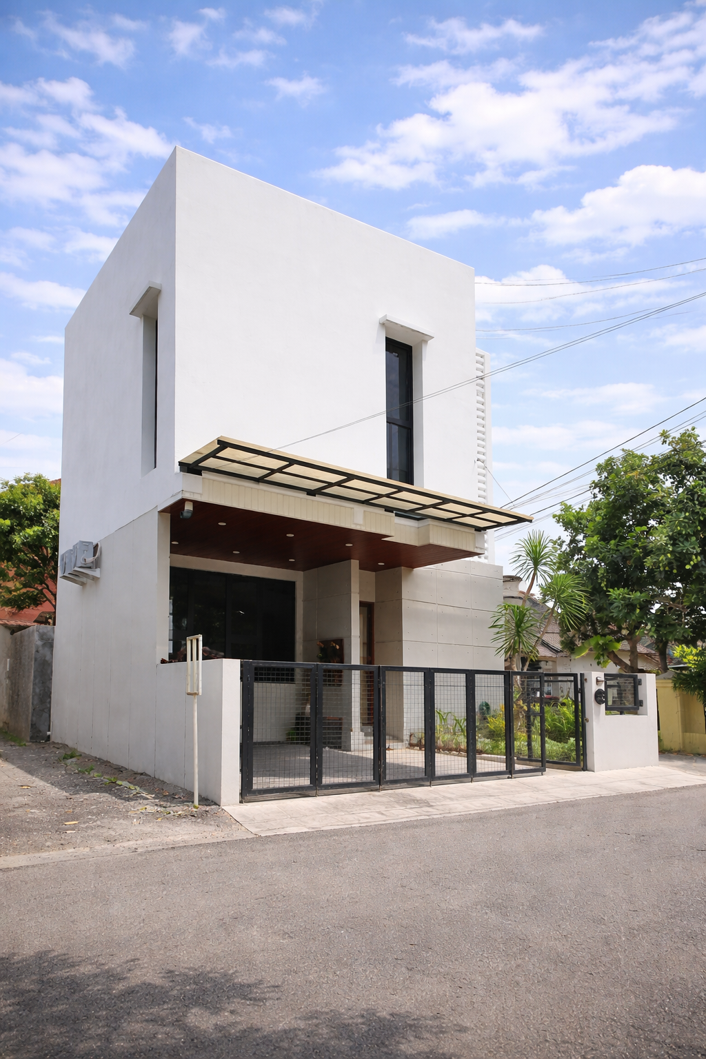 Rumah Modern 2 Lantai dekat Kotagede dan Gembira Loka Kota Jogja