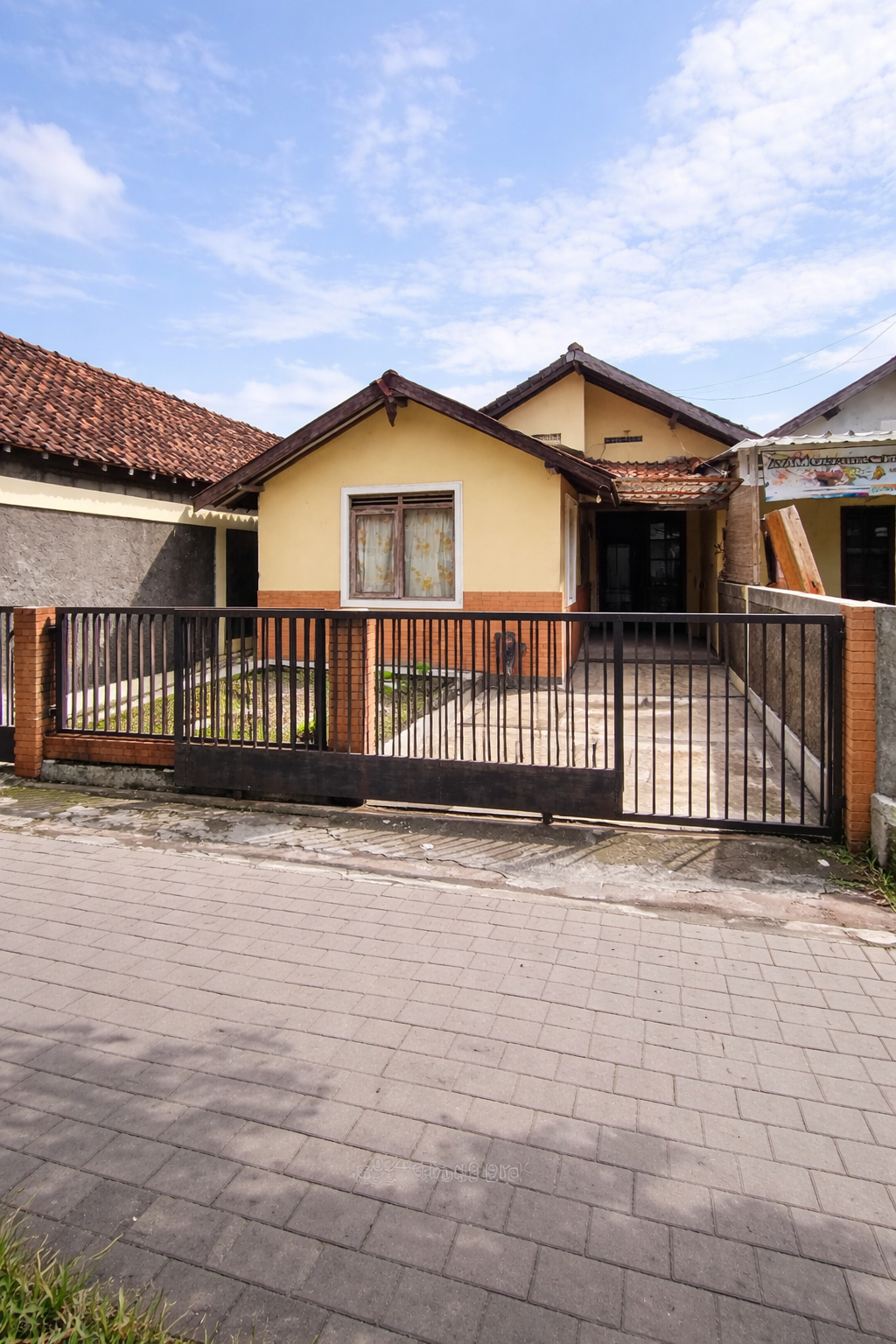 Rumah Luas Bisa Untuk Kost Siap Huni di Minomartani Sleman Dekat Pasar Gentan