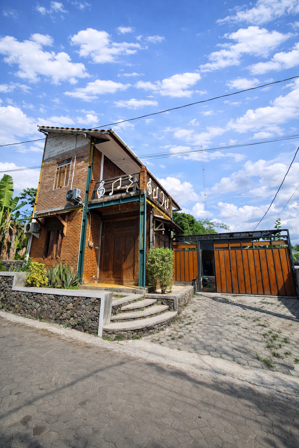 Villa Etnik Heritage di Bangunjiwo Bantul Tanah Luas 3 Kamar Tidur