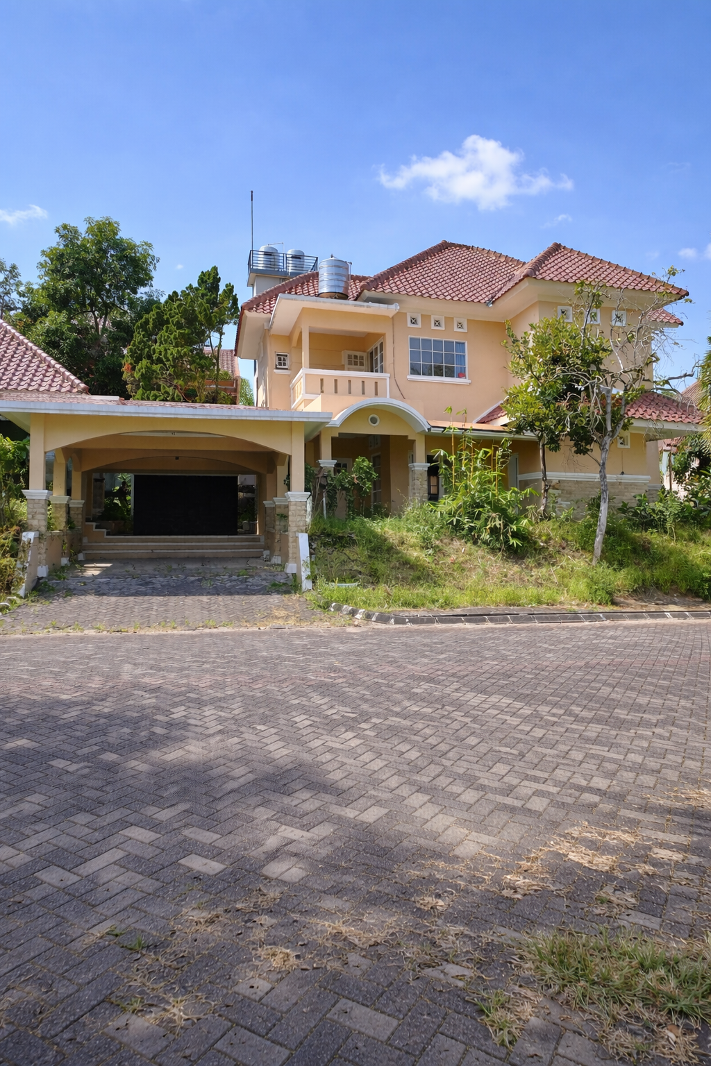 Rumah Mewah dalam Perumahan Elit Jalan Kaliurang Km 9 dekat UII UGM