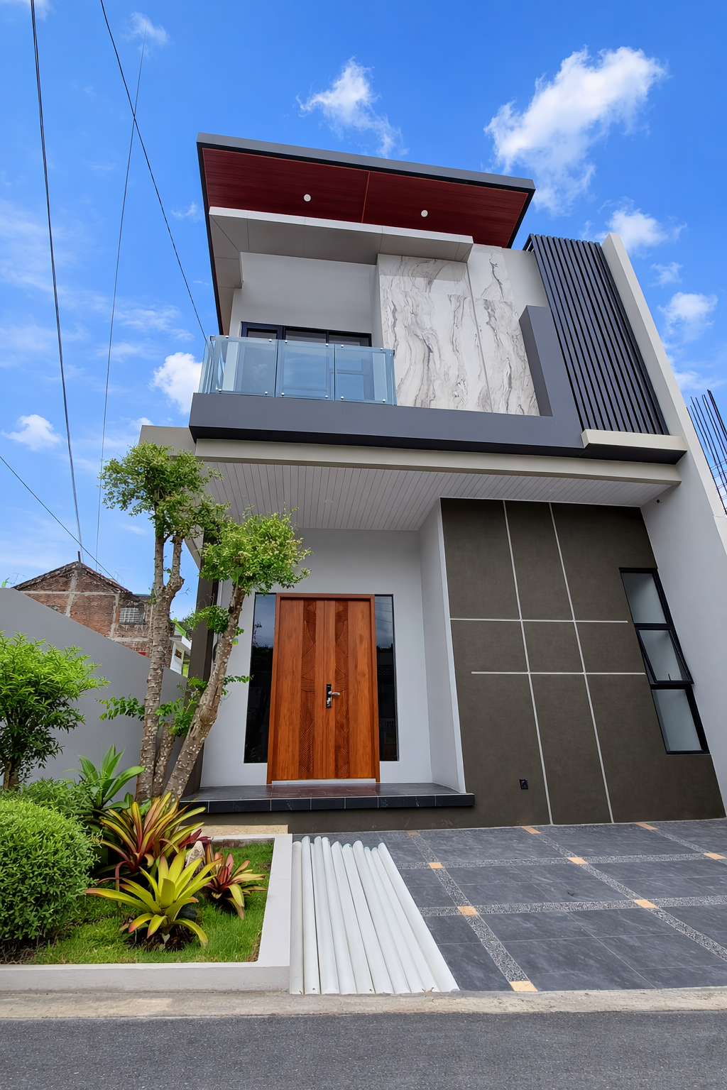 Rumah Mewah 2 Lantai 5 Kamar di Jalan Kaliurang Km 7 Dekat UGM
