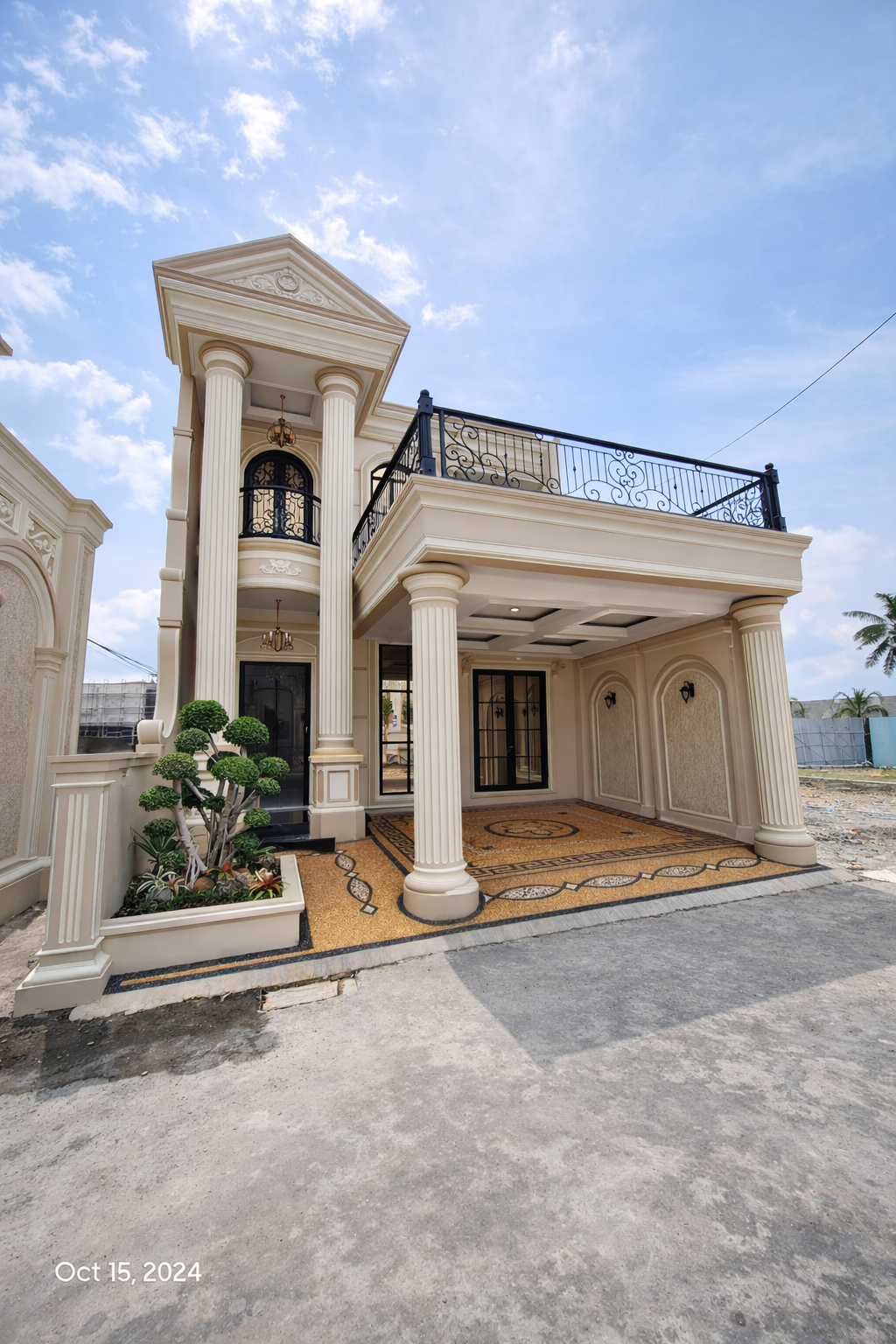 Rumah Mewah Klasik dekat Al Azhar Gamping Sleman! Total 14 Unit