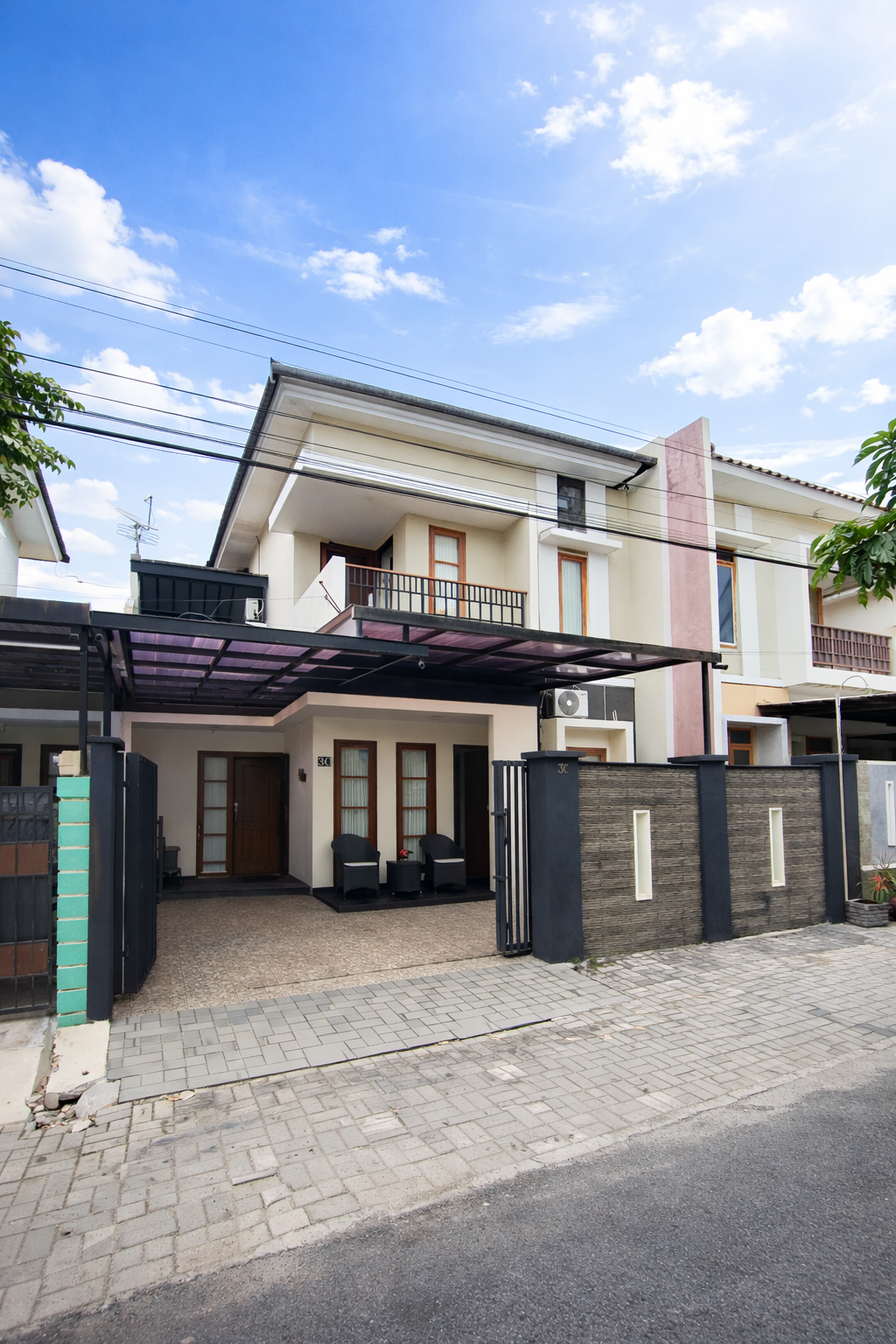 Rumah 4 Kamar Tidur hanya 7 menit ke Ambarrukmo Plaza dan RS Siloam