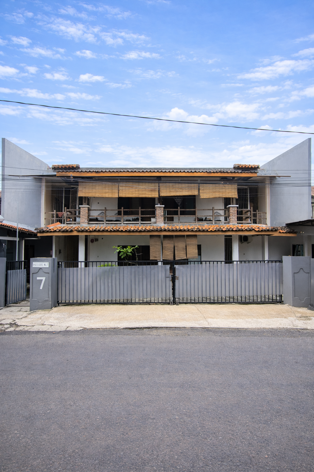 Kost Siap Jalan Depok Sleman 16 Kamar Tidur 3 Menit dari Kampus UNY UGM
