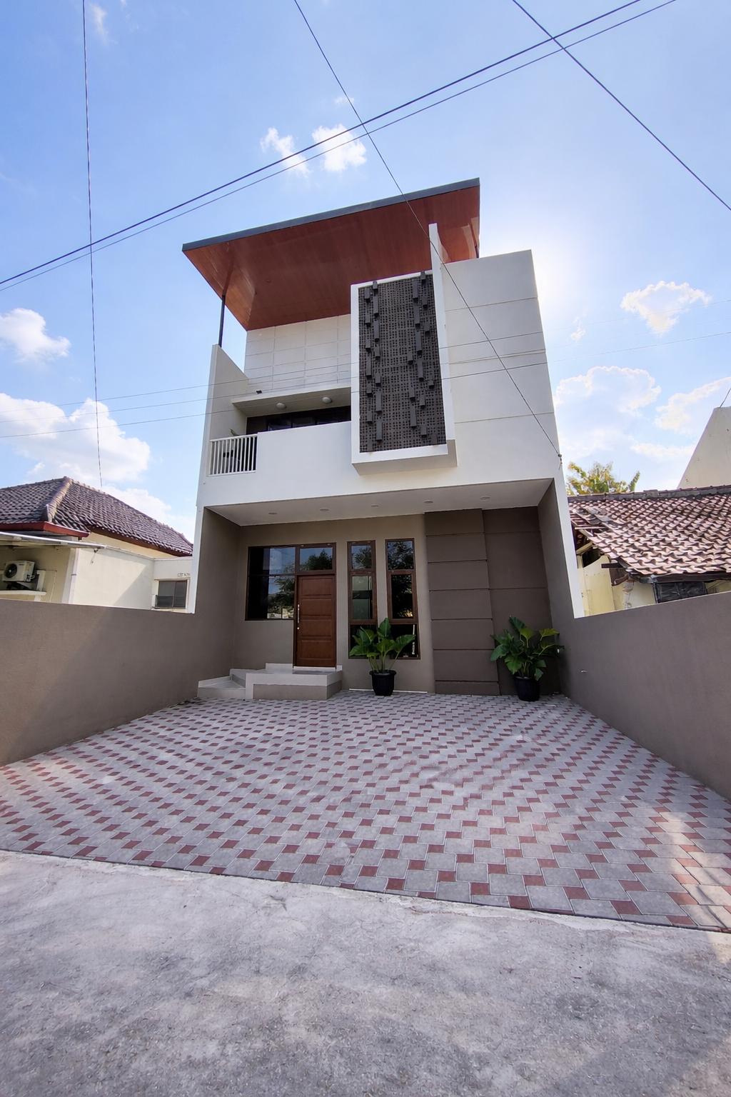 Rumah Kontemporer Langka! Dekat Gejayan Pakuwon Mall dan Kampus UGM