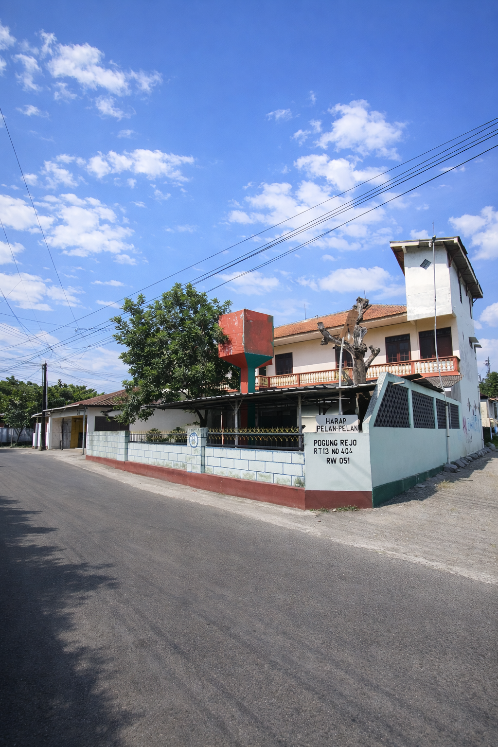 Ruang Usaha Strategis 429m² Cocok Kuliner & Kost Pogung dekat UGM