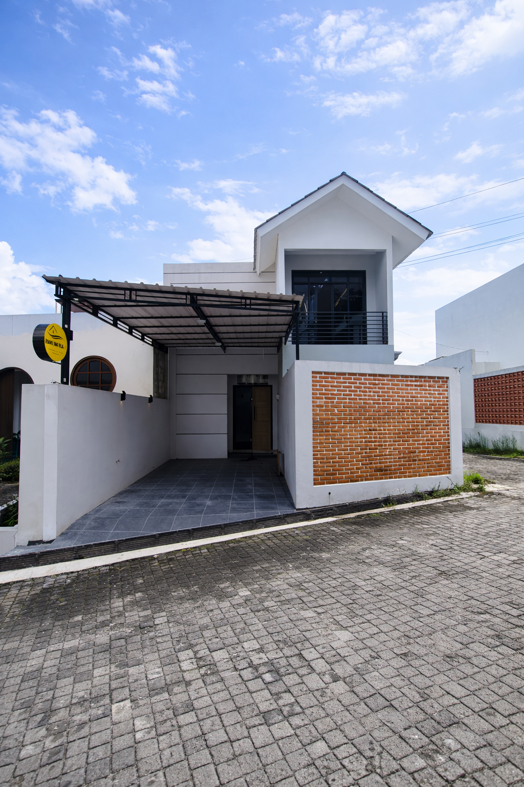 Villa 3 Kamar di bawah 1 M Jogja Utara dekat Wisata Kaliurang dan Kampus UII
