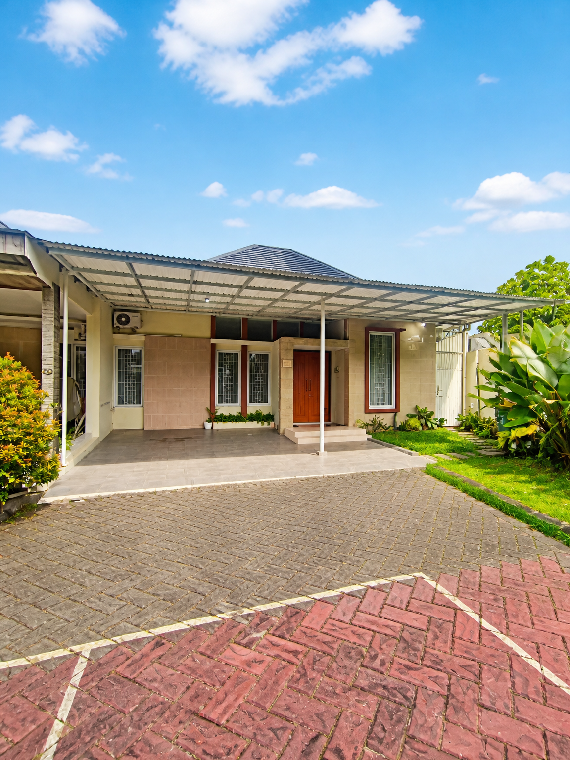 Rumah Mewah 4+1 Kamar di Gamping Sleman Dekat UGM & Malioboro