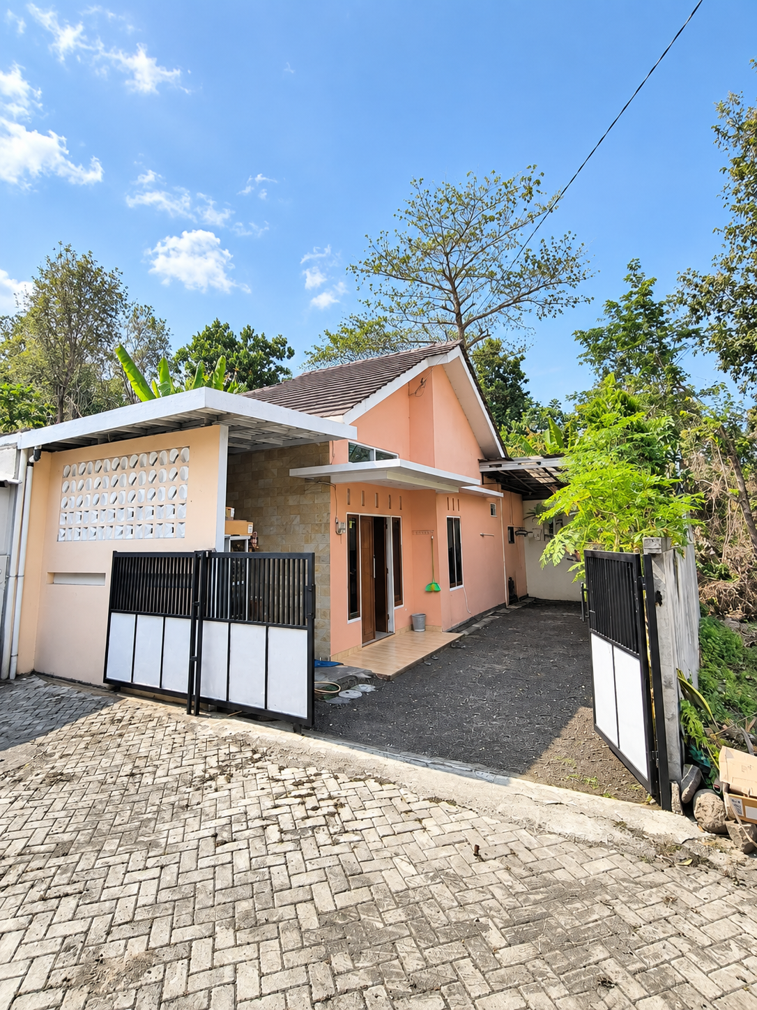 Rumah Siap Huni di Ngaglik Sleman, LT 148 m² SHM Dekat UII Harga Rp800 Juta